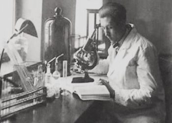 “Në librin ‘Nana Kosovë’, nuk kam sulmue serbët dhe s’jam urëdhërue prej Mid’hat Frashërit, mbasi me ‘Ballin Kombëtar’…”/ Historia e panjohur e profesorit të famshëm, i diplomuar në Stamboll