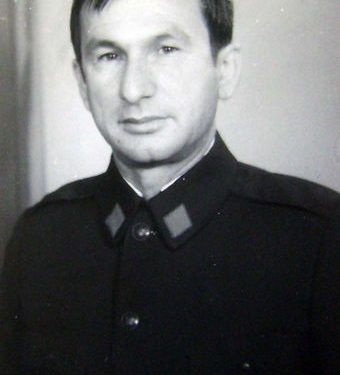 “Dëshmitari tjetër, Aguri, erdhi në darkë në shtëpi, i futur nga R. Kola, operativ Sigurimi i Uzinës, u çua në mes të natës dhe…”/ Dëshmia e anëtarit të “Grupit të Ballshit”, që mbrojtën Mehmet Shehun, në ’82-in