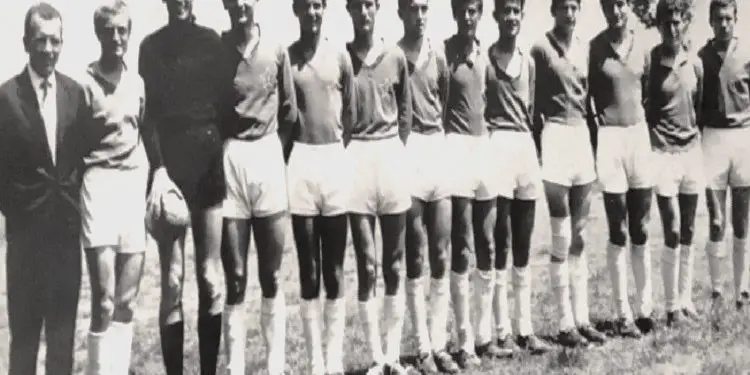 “Ja e vërteta, se përse Loro Boriçi, nuk na fuste në formacionin bazë tek ‘Partizani’ dhe s’na thirri kurrë me kombëtaren, mua dhe Gim Jankun…”/ Dëshmia e rrallë e ish-futbollistit të njohur të “Dinamos”!