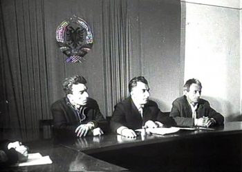 “Sapo u futa në sallën e gjyqit, gjykatësi Sofokli Papajani, për t’u bindur se deklaratën e kisha firmosur vetë, gjoja konfidencialisht, më tha…”/ Dëshmia e rrallë nga SHBA-ja, e ish-të dënuarit politik