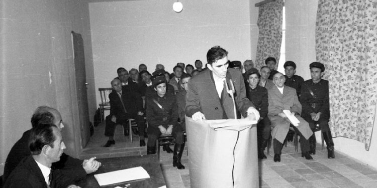 “Para ekzekutimit nga ana ime, Petrit Dume tha; ‘të rrojë populli dhe Partia’, Hito Çako tha; ‘mirë’, kurse Beqir Balluku…”/ Dokumenti i rrallë i hetuesit, që pushkatoi tre ish-gjeneralët e lartë, më 5 nëntor ‘75