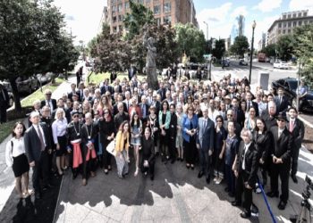 “Lee Edwards, ishte një mik, mentor dhe hero, për shumë të persekutuar gjatë regjimit komunist (Luftën e Ftohtë), përfshirë edhe Shqipërinë e, në saj të tij…”/ Refleksionet e gazetarit të njohur të VOA-s