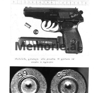 “Gëzhoja e një fisheku revolveri ‘Makarov, që u gjet afër shtratit të armikut Mehmet Shehu dhe predha në sipërfaqen e dyshekut, rezultojnë…”/ Zbulohen dokumentet dhe fotot e panjohura të ish-kryeministrit Mehmet Shehu