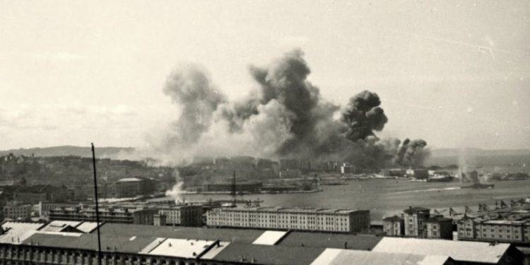 “Komunistët e Titos që zbritën nga malet, të palarë e të veshur keq, në godinën e Bankës Italiane rrisnin pula, në vaskën e banjos, mbillnin majdanoz, s’e njihnin tualetin…”/ Refleksionet e shkrimtarit të njohur