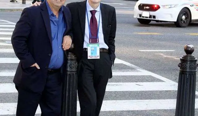 “Lee Edwards, ishte një mik, mentor dhe hero, për shumë të persekutuar gjatë regjimit komunist (Luftën e Ftohtë), përfshirë edhe Shqipërinë e, në saj të tij…”/ Refleksionet e gazetarit të njohur të VOA-s
