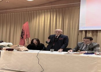 Nderim për atdhetarin nacionalist, Adil Biçaku, intelektualin me origjinë nga Librazhdi, që ka një jetë në shërbim të atdheut dhe bashkatdhetarëve të tij shqiptarë në Suedi