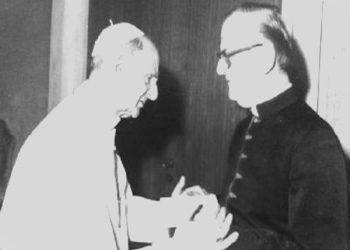 “E vërteta e arratisjes së Dom Zef Oroshit, kur ishte rrethuar nga Sigurimi, për t’u arrestuar pas meshës dhe përse miqtë e tij në SHBA-ës, s’duan që eshtrat e tij të kthehen në atdhe…”?! / Refleksionet e gazetares së njohur