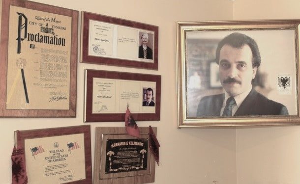 “Pas mitingut të ambasadorit Pitarka në Detroit me emigrantët enveristë, ku pati dhe shkrehje armësh, ne u kthyem për në New York, por rrugës, na goditi…”/ Misteri i vdekjes së Nik Mërnaçajt, më 22 janar 1990