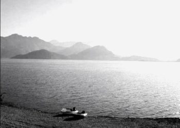 “Teksa notoja në liqenin e Shkodrës, plumbat e kufitarëve më kaluan mbi kokë, por…”/ Historia e pabesueshme e shqiptarit që u arratis në ’90-ën dhe sot drejton restorantet “Alba” dhe “Zef”, në SHBA-ës