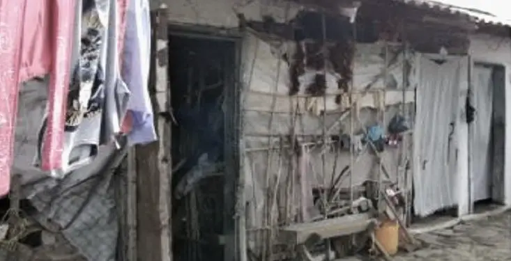 “Monumenti ‘Toka jonë’, në qendër të Lushnjes, poshtërues, artistikisht mediokër, politikisht i dëmshëm dhe historikisht i falsifikuar, duhet zhdukur…”/ Reportazh dhe refleksionet e shkrimtarit të njohur