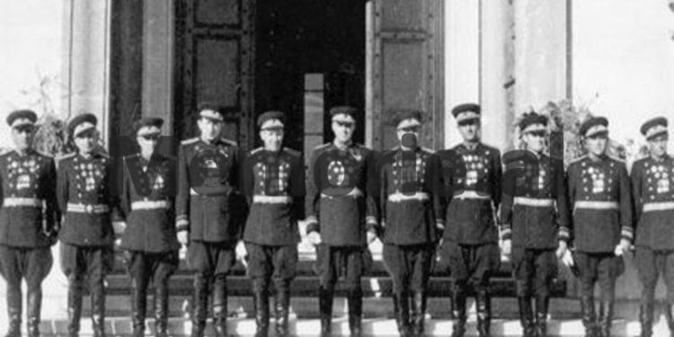 Si e eliminoi Enver Hoxha, gjeneral Panajot Plakun, tre vëllezërit e tij dhe nipin e tyre…?!