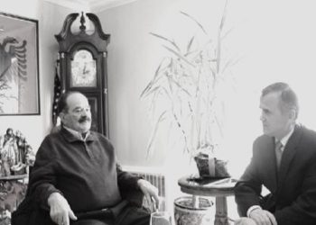 “Pas mitingut të ambasadorit Pitarka në Detroit me emigrantët enveristë, ku pati dhe shkrehje armësh, ne u kthyem për në New York, por rrugës, na goditi…”/ Misteri i vdekjes së Nik Mërnaçajt, më 22 janar 1990