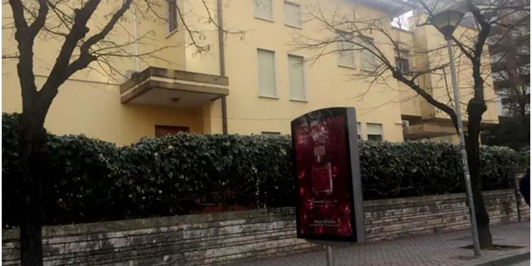 “Mehmeti, s’kishte kasafortë në zyrë, por mbante me vete një të vogël metalike, që s’ja linte askujt në dorë, madje, kur do lyhej vila nr. 6, ai erdhi urgjent nga Dajti, pasi…”/ Dëshmia e ish-sekretarit personal të kryeministrit Shehu