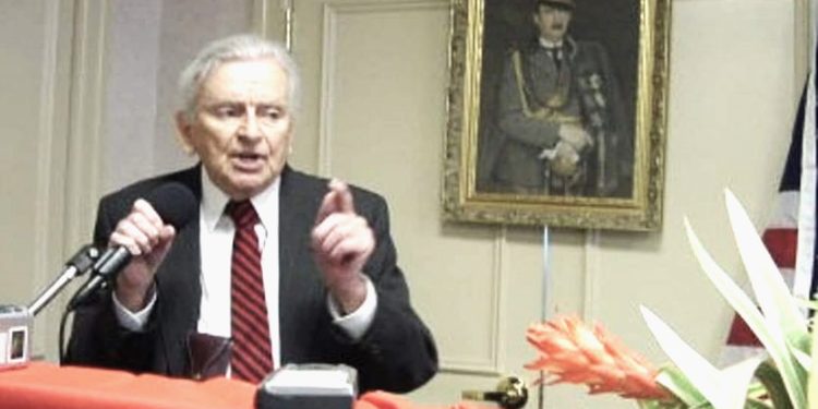 “Përveç Cufe Mullajt, Sigurimi i Shtetit dërgoi edhe agjentë të tjerë që arritën të penetronin në rradhët e mërgatës sonë, siç ishte një nga Elbasani, në Llavrios…”/ Dëshmia e rrallë e ish-kreut të Legalitetit