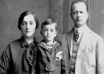 “Si ish-student dhe lojtar i ekipeve të kolegjeve në Angli, Jella u bë nisiatori i krijimit të Federatës së Futbollit Shqiptar dhe President i parë…”/ Historia e panjohur e prefektit të Durrësit, që vdiq në mjerim në Kavajë