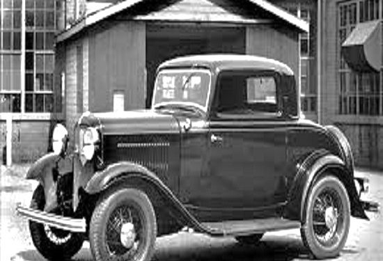 “Si ish-student dhe lojtar i ekipeve të kolegjeve në Angli, Jella u bë nisiatori i krijimit të Federatës së Futbollit Shqiptar dhe President i parë…”/ Historia e panjohur e prefektit të Durrësit, që vdiq në mjerim në Kavajë