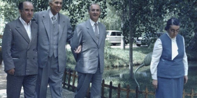 “Kur doli Mehmeti nga takimi me Enverin, ishte bërë për të ardhur keq, dyll i verdhë në fytyrë dhe i merreshin këmbët rrugës, u mbyll brenda dhe…”/ Dëshmia e rrallë në hetuesi e, truprojës të ish-kryeministrit Shehu