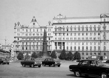 “KGB asked Ismail Farka to work for the Soviets, but he informed the Albanian embassy and…” / The sad story of the diplomat who was confined in psychiatric hospitals and now lives in Baku
