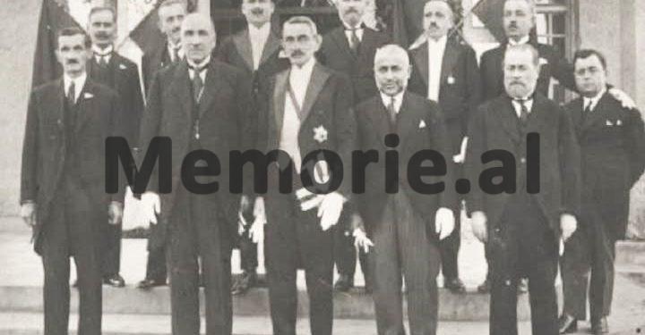 “Askush s’mund të pranohet për deputet, pa mbushun moshën 30 vjetshe, Kryetari i Republikës, nep dorëhekjen…”/ Si ishte ligji zgjedhjeve parlamentare në 1925-ën, nga rrogat, favoret, të drejtat, arrestimi, etj.