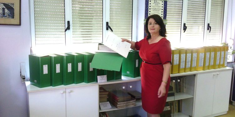 Doli nga shtypi vepra voluminoze ‘Enciklopedia e Filmit Shqiptar 1904-2022 – Historia e Shqipërisë në syrin e kamerës’, – e studiueses Irini Asqeri, nga ‘Botimet JOZEF’, të Aurel Kaçulinit