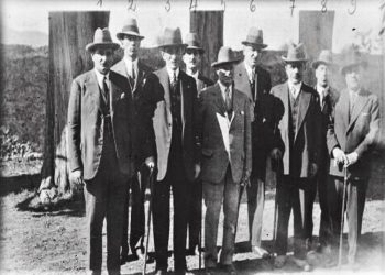 “Whoever, for the purpose of profit in public places, employs ‘çëngina’ (dancing girls) or other women to attract people and places them at the disposal of clients shall be punished…” / How was prostitution penalized during the Zogist Monarchy?