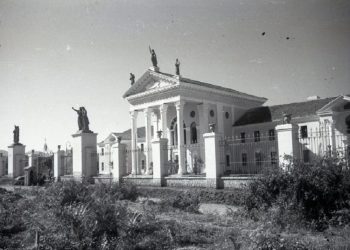 “Enciklopedia e Filmit Shqiptar, një vepër madhore që mban hapur dyert e një periudhe të re filmi dhe…”/ Refleksionet e shkrimtares dhe poetes së njohur, për librin e ri të studiueses Irini Asqeri