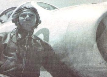 “Me rastin e Vitit të Ri 1960, komandant Niko ftoi në familjen e tij, në ‘Qytetin Stalin’, pilotin Kapo Selmanaj dhe Xhevair Shega, të cilët…”/ Historia e panjohur e legjendës së Aviacionit Luftarak Shqiptar