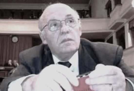 “Pjetër Arbnori, i mbijetuari i kalvarit komunist, politikani i dinjitetshëm dhe shkrimtari i paepur i ‘luftës për të mbetur njeri’…”/ Refleksionet e publicistit të njohur, për “Mandelën e Ballkanit?