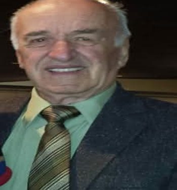 “Sulço begu, natën për acar, doli i vetëm prej shtëpisë së nipit ku ishte fshehë, por fuqitë e lanë te porta e komunistit Ramiz Mustafa, ku nana e tij po komuniste, e…”/ Historia tragjike e mikut personal të Zogut