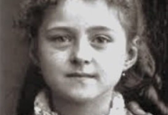“Kur Pader Aleksi, i tha në shqip Nanë Terezës; Do të hapim edhe kishën e fretenve këtu në Shkodër, ajo u pergjigj; Kishat i hapim na, ju shtini njerëzit mbrendë…”! / Refleksionet e studiuesit të njohur