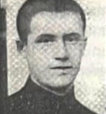 “Mëhill Doçi, në kundërshtim me zinë e Mirditës, do t’i drejtohej komandantit të operacionit, Mehmet Shehut, që ta lejonte të merrte pjesë në ekzekutimin e 14 të arrestuarve…”/ Dëshmia e rrallë e Ahmet Bushatit