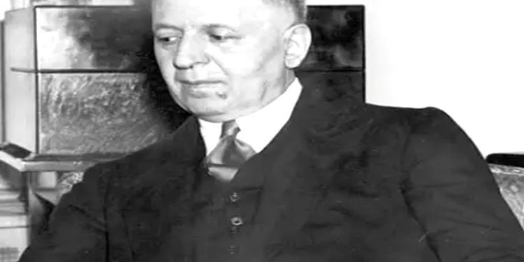 “Në librin ‘Historia e Letërsisë Shqiptare’, gjenden shumë të pavërteta, shpifje e fyerje për Faik Konicën, duke e etiketuar si; ‘reaksionar’, ‘i paskrupull’, ‘mistik’, etj. …”! / Refleksionet e publicistit të njohur