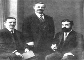 “Kur të dërguarit nga Tirana, i thanë Nolit; ‘Shumë mirë; munt ta varrosim Konicën në Shqipëri, po më parë duhet ta sjellim përpara gjyqit të popullit’, Noli i ndezur u…”/ Shkrimi i gazetës “Dielli”, 20 tetor 1965