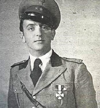 “Prej robit burra, apo prej zotit’? – thirri Katrina, kur pa Markun të vdekun, rrethue prej shokëve të burgut. Kthimi në qeli, një fejesë e shkretë dhe farsa e Sigurimit, që Shkodrën e…”! / Dëshmia e rrallë e Ahmet Bushatit