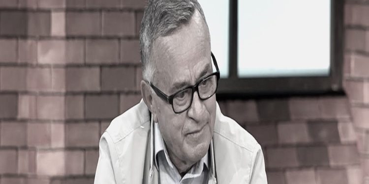 “Dy fshatarët që i shkuan për ndihmë kur avioni filloj të digjej, edhe mund ta kishin shpëtuar, duke e nxjerrë nga kabina, por ai u bëri shenjë…”! / Ngjarja e trishtë e komisarit të regjimentit të Gjadrit, 29 mars ‘82