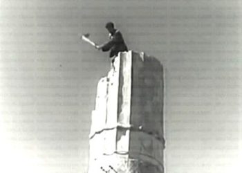 “Viti i fundit i Islamit në Shqipëri: Kur komunistët mbyllën 1225 faltore dhe arrestuan 1235 klerikë…”! /Si u shndërrua Shqipëria në shtetin e parë ateist, duke i kthyer kishat e xhamitë në depo gruri?!