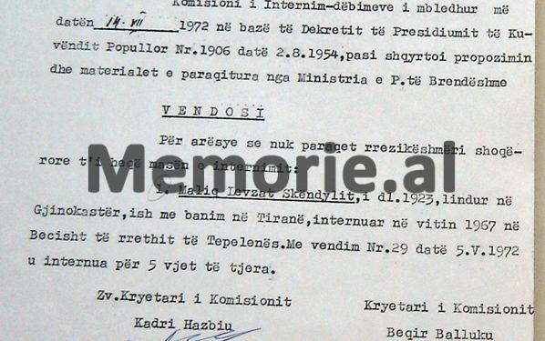 “Për arsye se në tetor 1971, u arratis jashtë shtetit, në Greqi, pjesëtari i familjes së tyre, Besnik Aliko, komisioni vendosi të internojë në katundin Fushë-bardhë të Gjirokastrës…”/ Zbulohen vendimet e vitit 1972