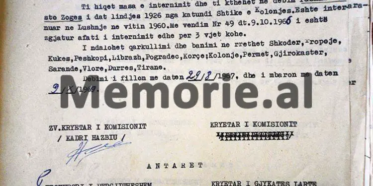 “Refije Hana Malaj (Koculi), 90 vjeç, lindur në Shkozë të rrethit Vlorë, me banim në Tiranë, është gruaja e Qazim Koculit, ish-eksponent i Ballit Kombëtar…”/ Vendimi i Komisionit Internim-Dëbimeve, viti 1967
