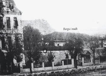 “Gjon Ljarja, më tregonte për Pjerin Kçirën; ditën e fundit, erdhen te qelia e tij, shefi i Sigurimit, Rasim Dedja dhe Ali Xhunga, të cilët i komunikuen, se lutja për falje jete…”! / Dëshmia e rrallë e Ahmet Bushatit