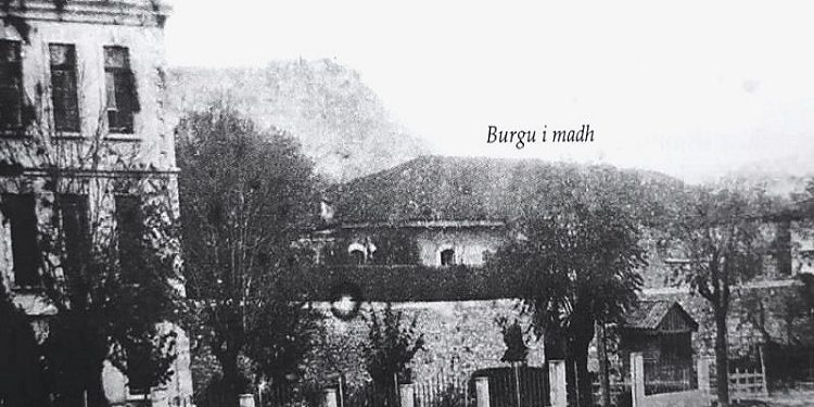 “Gjon Ljarja, më tregonte për Pjerin Kçirën; ditën e fundit, erdhen te qelia e tij, shefi i Sigurimit, Rasim Dedja dhe Ali Xhunga, të cilët i komunikuen, se lutja për falje jete…”! / Dëshmia e rrallë e Ahmet Bushatit