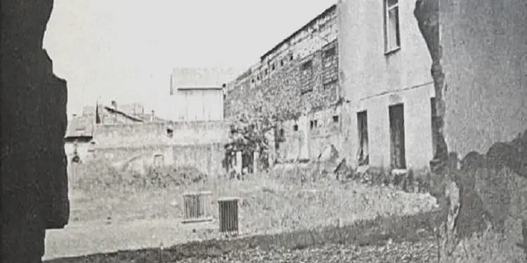 “Kur unë po hyjsha në burg, Shkodrën po e lejsha të krrusun nën peshën ma të randë të nji terrorri të egër, që s’mundet me u përfytyrue, me burgjet plot dhe populli…”/ Dëshmia e Ahmet Bushatit