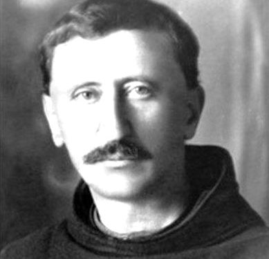 “Patër Pal Dodaj, i cili dikur i kishte shpëtu jetën Ahmet Zogut, duke mos durue torturat që i bajshin hetuesit komunistë, u pat hedhë prej dritares së…”/ Kujtimet e ish-të dënuarit politik, Ahmet Bushati