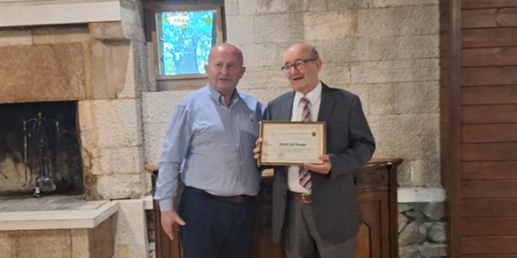 Nikoll Preng Tuci nga Oroshi i Mirditës dhe me banim në Bruksel, që vuajti 25 vite në burgjet komuniste, nderohet në 90-vjetorin e lindjes, nga Bashkia e Rrëshenit dhe Shoqata e ish-të Dënuarve Antikomunistë