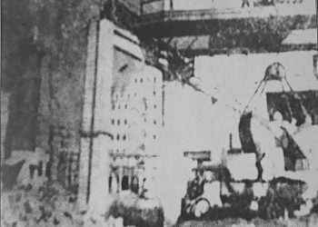 “Refije Hana Malaj (Koculi), 90 vjeç, lindur në Shkozë të rrethit Vlorë, me banim në Tiranë, është gruaja e Qazim Koculit, ish-eksponent i Ballit Kombëtar…”/ Vendimi i Komisionit Internim-Dëbimeve, viti 1967