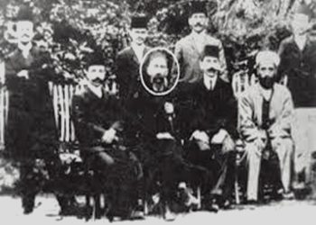 “Nëna ime, Safete Blloshmi, në zgjedhjet e 2 dhjetorit 1945, votoi kundër regjimit, por u kuptua pasi kërciti gogla në kutinë bosh e, pas kësaj u dënua me…”/ Dëshmia e rrallë e pasardhëses së fisit të njohur