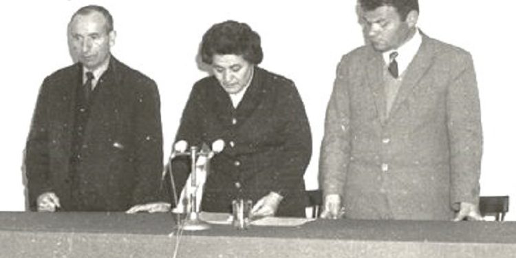 “Të dhënat sekrete shtetëror, Zbulimit Sovjetik, ja jepte me agjenten Valentina Peza dhe këshilltarit të ambasadës sovjetike në Tiranë…”! / Akt-akuza që çoi në plumb, vëllanë e sekretarit të Enver Hoxhës