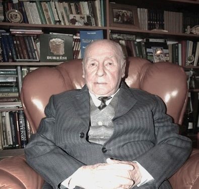 “Shfaqjet e trupës së teatrit ‘Aleksandër Moisiu’, kishin dekorin dhe skenografinë e Ismail Hidrit, i cili…”/ Historia e panjohur e piktorit të parë durrsak, që mjeshtërinë e tij ja trashëgoi të birit, Niaziut