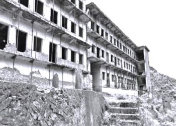 “Kur shkova në Spaç dhe mu shfaq Fatosi, ashtu i qethur zero, me ato rrobat e shëmtuara të burgut, u ngashëreva dhe isha gati të shpërtheja në lot, por ai më tha…”/ Kujtimet e Liri Lubonjës