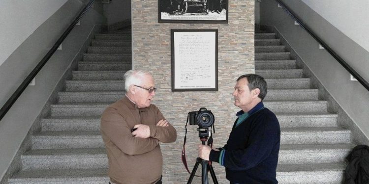 “Kur po xhironim inagurimin e busteve të vëllezërve Frashëri, Mehmet Shehu i tha Enverit; këta s’po na lenë të rregullojmë as pantallonat, pasi…”/ Dëshmia e rrallë e kineasit të njohur, Kujtim Gjonaj