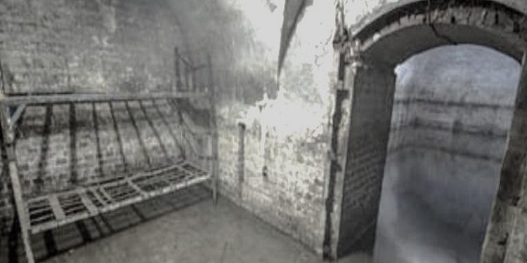 “Romanin tim me temë historike, kushtuar figurave të rilindjes kombëtare, e ndërpreva, pasi lexova në ‘Drita’, se një gjë të tillë po bënte edhe Sterjo Spasse, madje ai…”/ Kujtimet e Uran Kalakullës